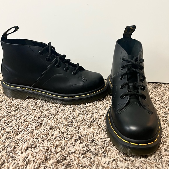 - Dr. Marten boots size 6 - Picture 3 of 8